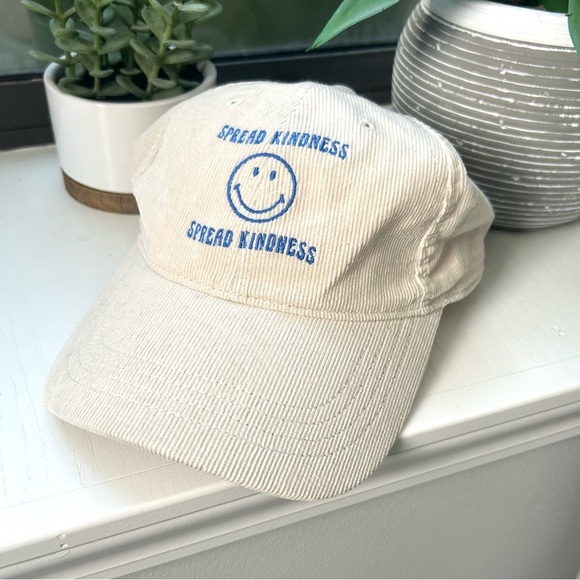 American Eagle Outfitters Accessories - American Eagle Outfitters Spread Kindness Off White Hat